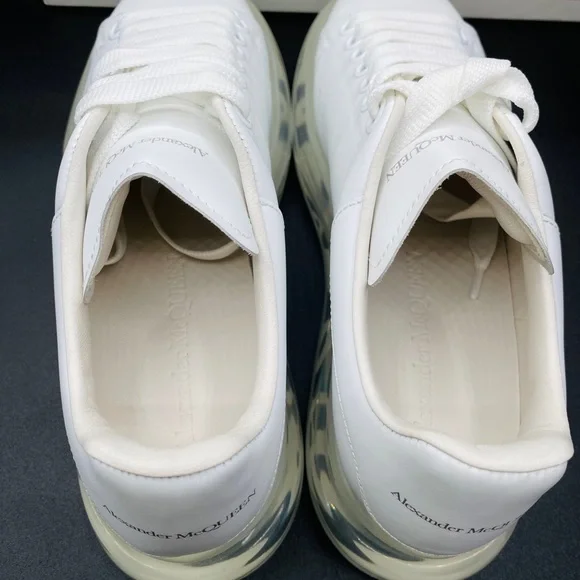 💎Host Pick💎Alexander McQueen Women’s Oversized Sneakers Size 9 NWB AUTHENTIC - Picture 7 of 9